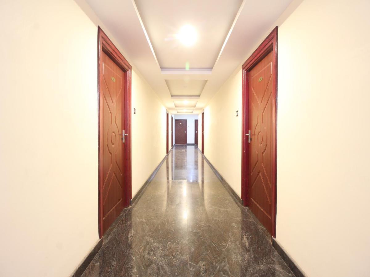 E S Residency Hotel Theni Eksteriør billede