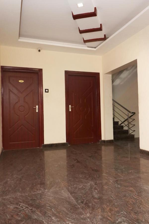 E S Residency Hotel Theni Eksteriør billede