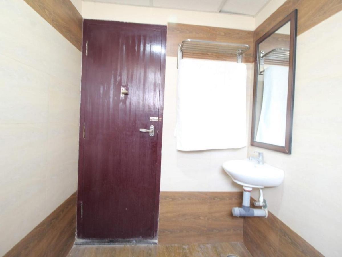 E S Residency Hotel Theni Eksteriør billede